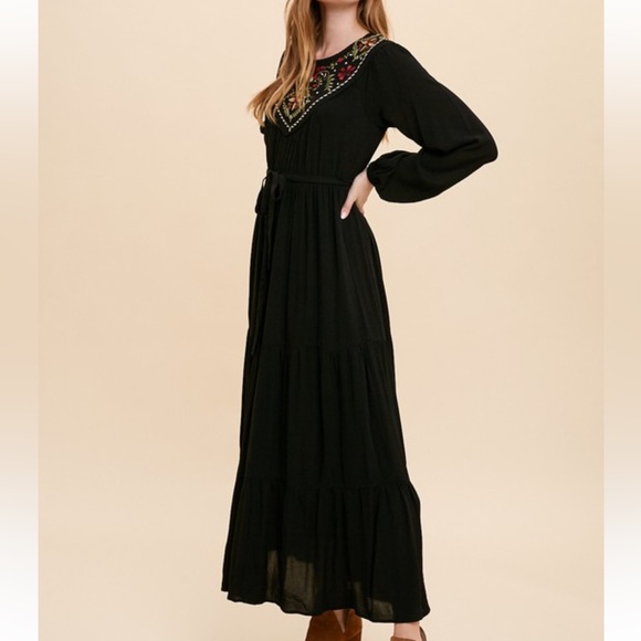 EMBROIDERED YOKE MAXI DRESS - Picture 6 of 8